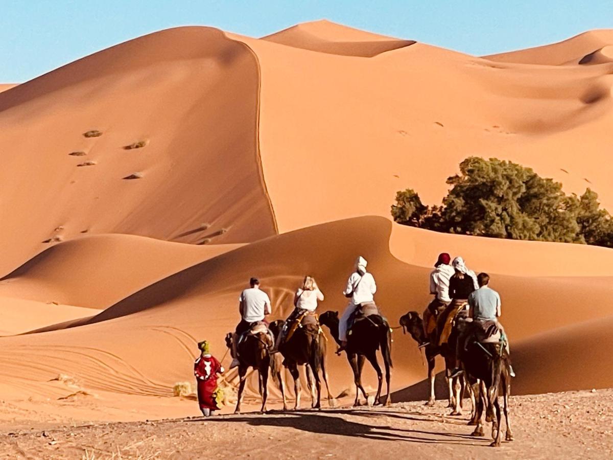 Hotel Sahara Nomad Camp Merzouga Esterno foto